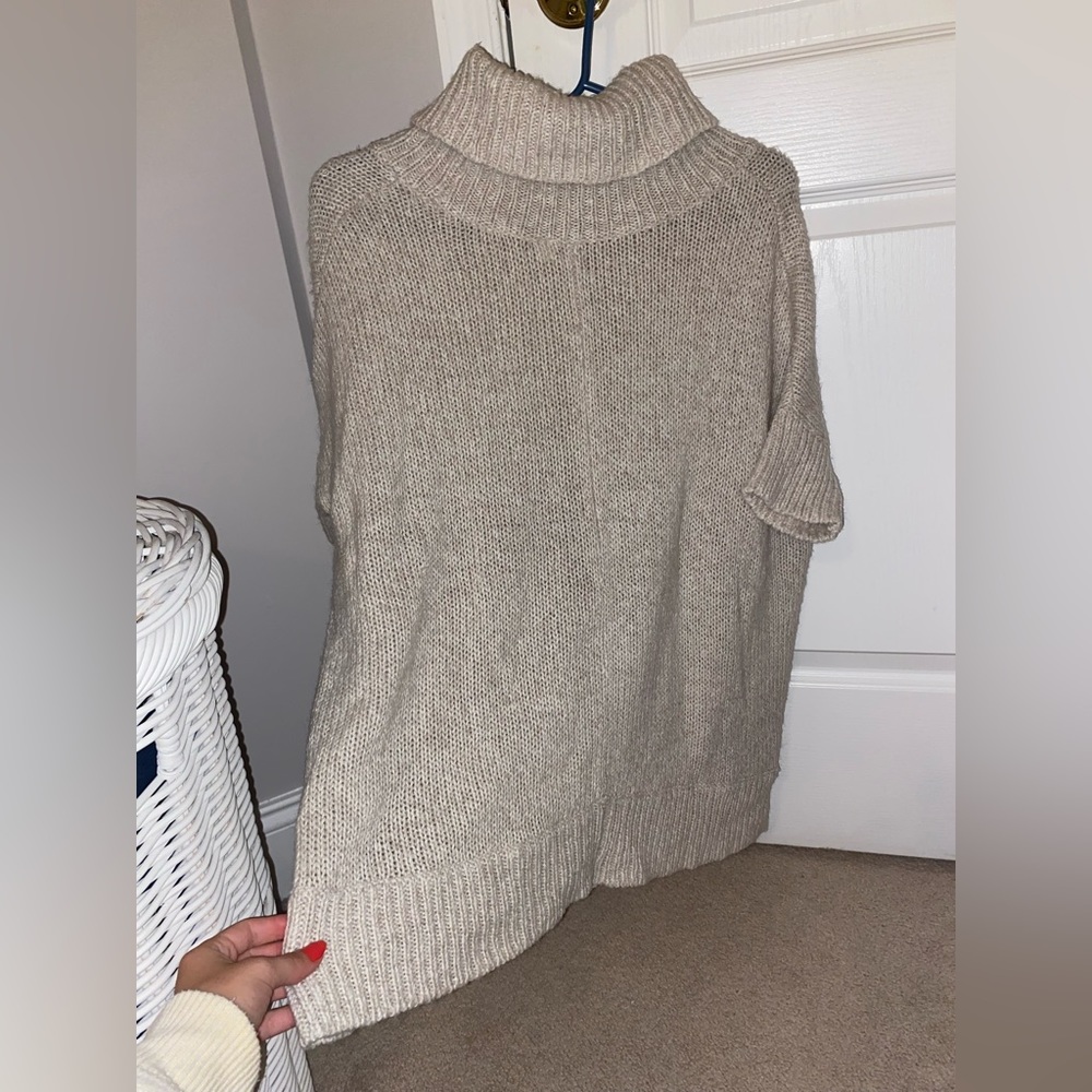 Alya cream knit short-sleeve turtleneck sweater